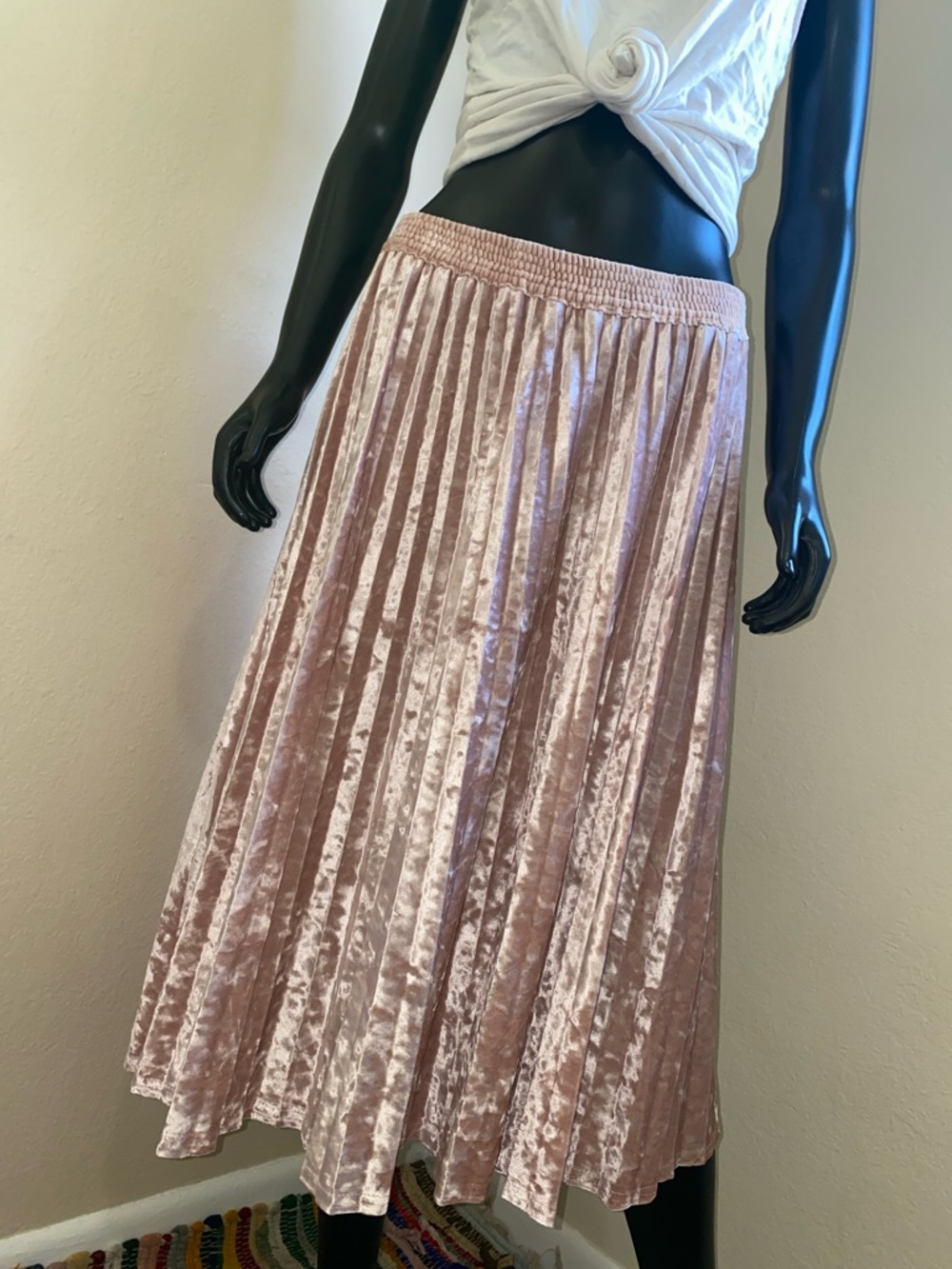 a new day Blush Crushed Velvet Pleated Midi Skirt - Picture 3 of 10